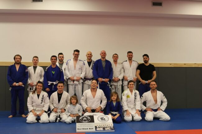 5e99aa00-de2a-4aee-88b1-b67ee7f6d2a2